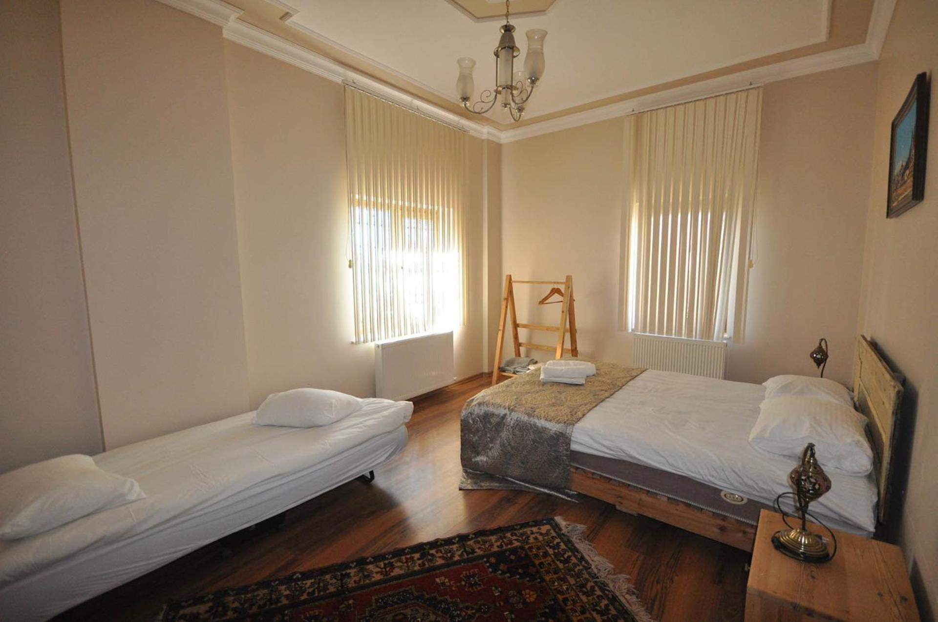 Uchisarstonehouse Hotel Nevşehir Exterior photo