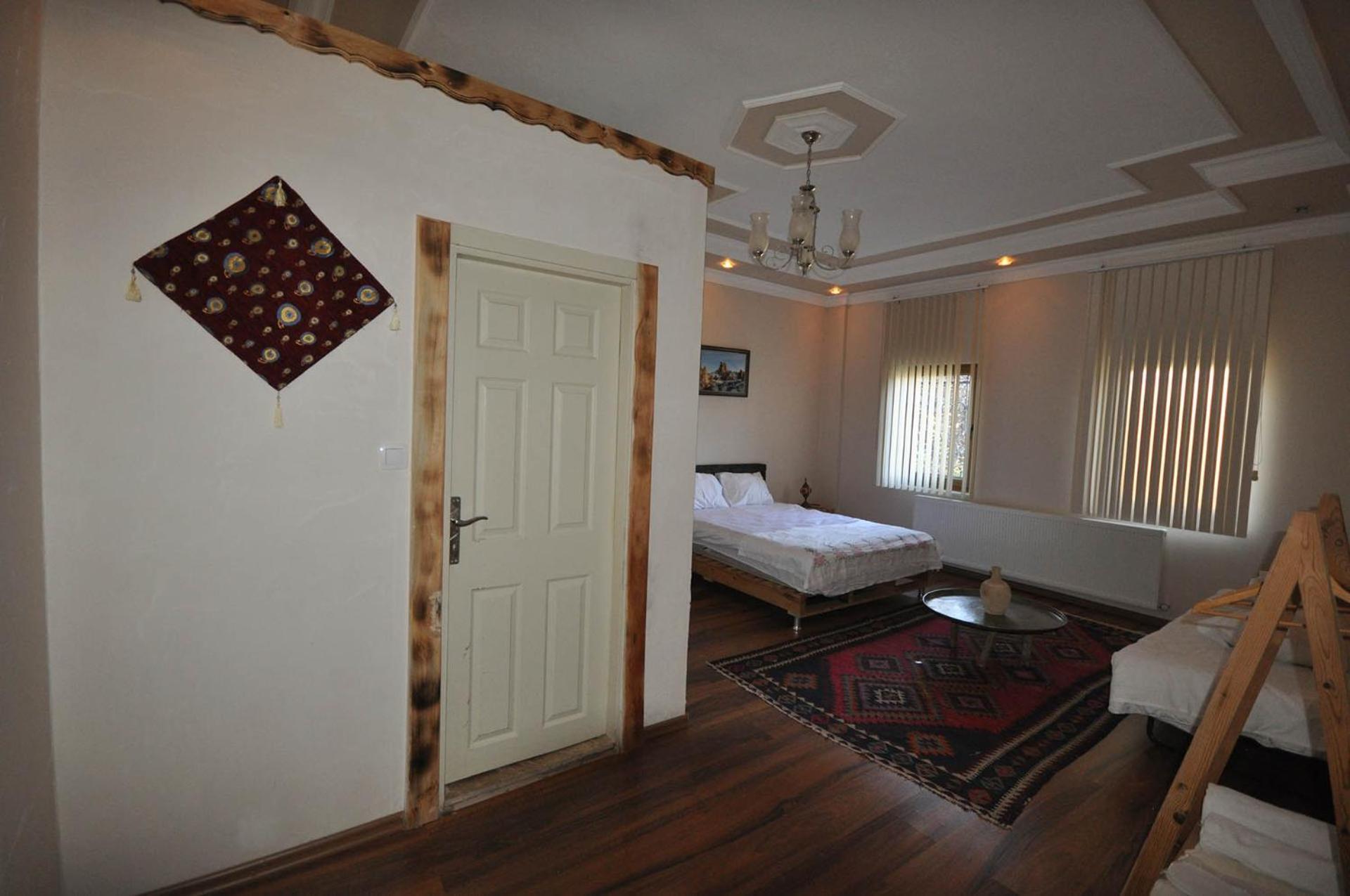 Uchisarstonehouse Hotel Nevşehir Exterior photo
