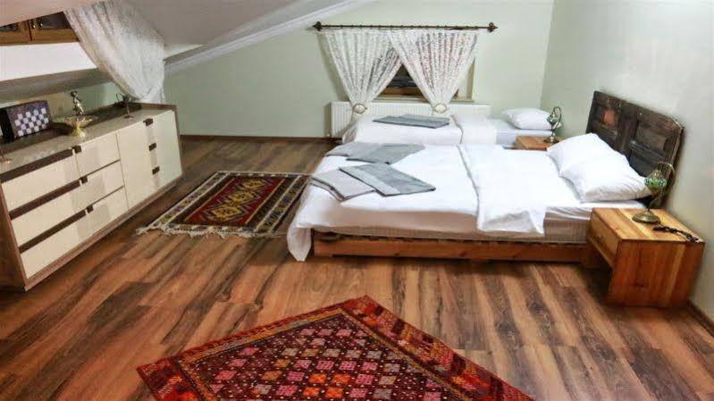 Uchisarstonehouse Hotel Nevşehir Exterior photo