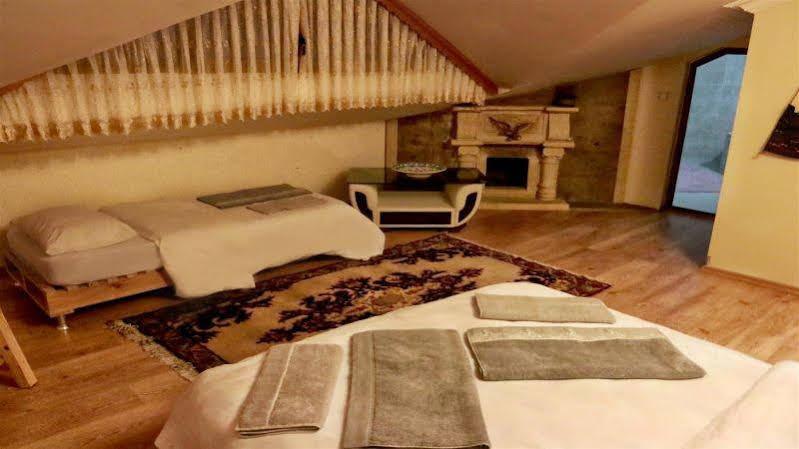 Uchisarstonehouse Hotel Nevşehir Exterior photo