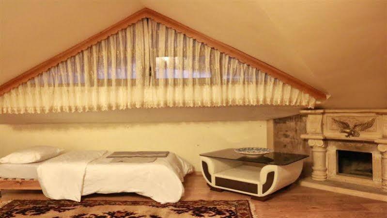 Uchisarstonehouse Hotel Nevşehir Exterior photo